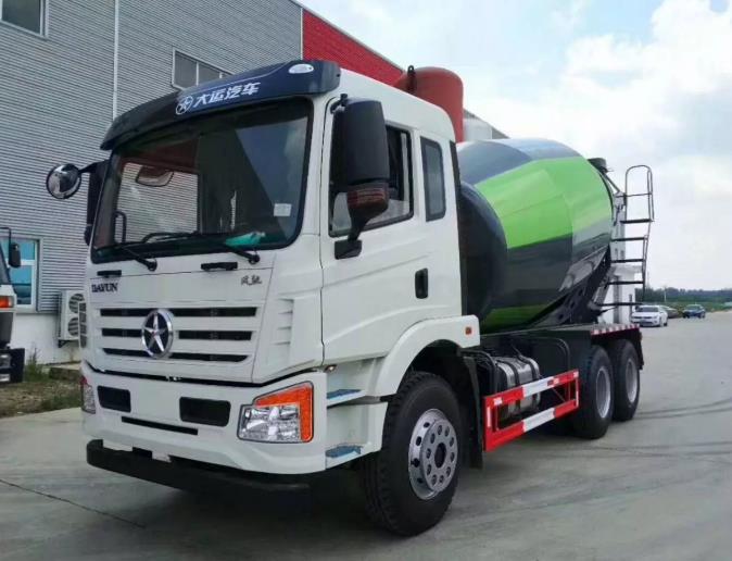 山東大運8方攪拌車全國