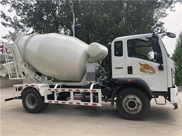 山東豪曼6方攪拌車整車質保一年