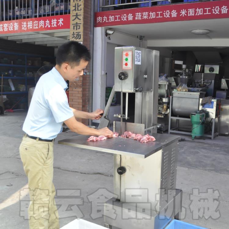 贵州大型商用锯骨头机 河南冻鸡鸭肉锯块机 山东猪蹄切块机