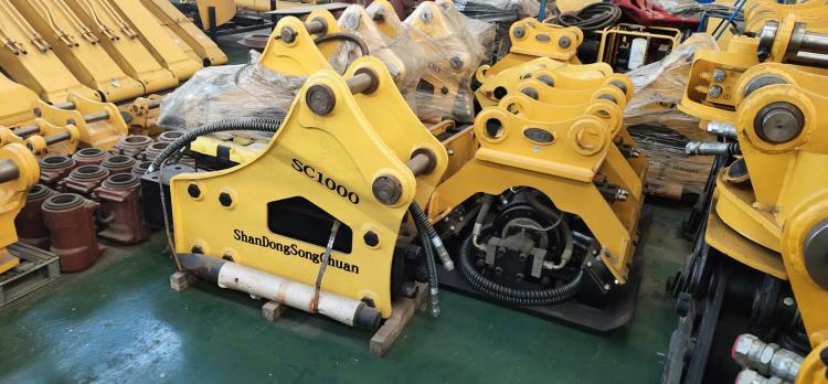 吉林卡特305挖掘机破碎锤