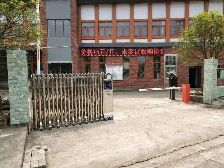 连州伸缩门 连州电动门厂家 不锈钢伸缩门安装