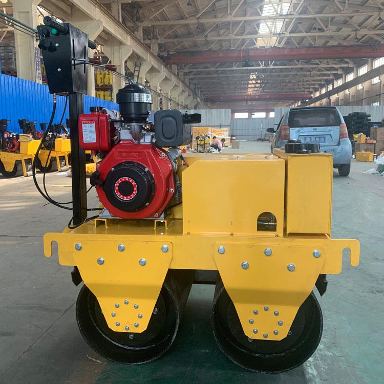 手扶單鋼輪壓路機(jī) 振動式柴油壓路機(jī) 溝槽壓路機(jī)廠家