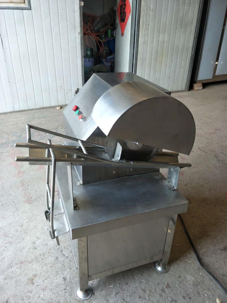 山东瑞宝猪脚劈半机猪蹄劈半机厂家手动快速猪蹄劈半机