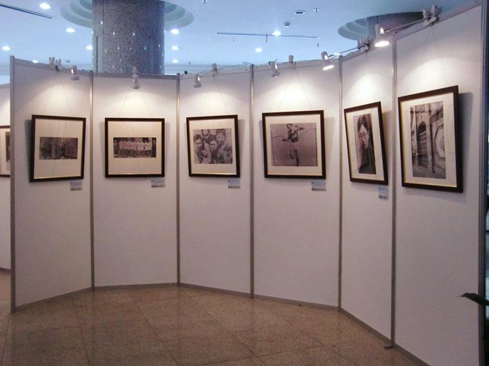 八棱柱展板租赁.标准标摊租赁.广告材料出租
