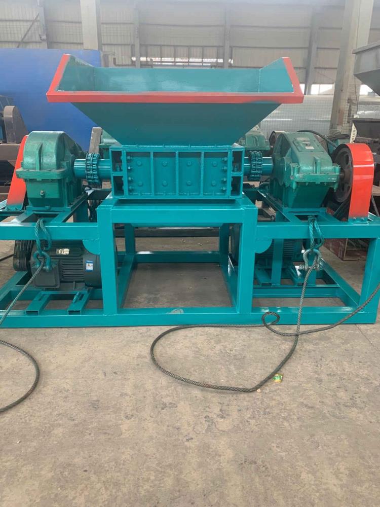 河南豪剛機械廢舊塑料舊金屬鐵皮破碎機生活垃圾撕碎機