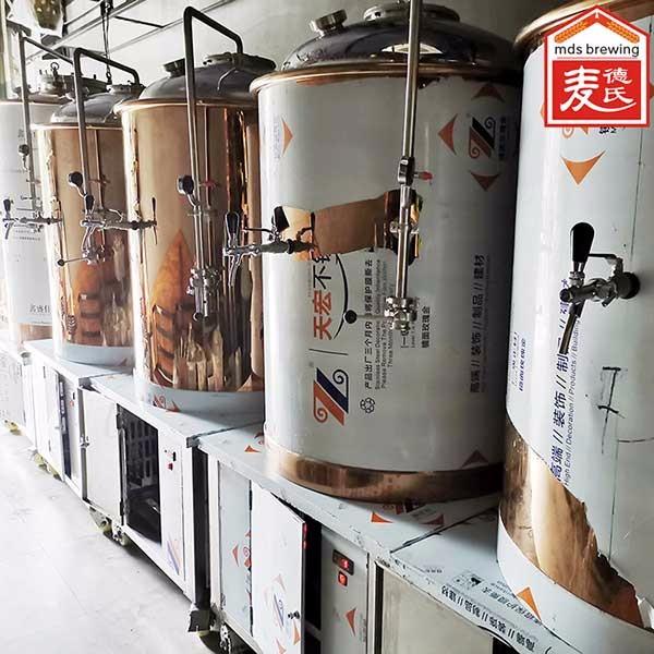 麥德氏啤酒機丨一般的精釀啤酒設(shè)備在使用中要注意事項