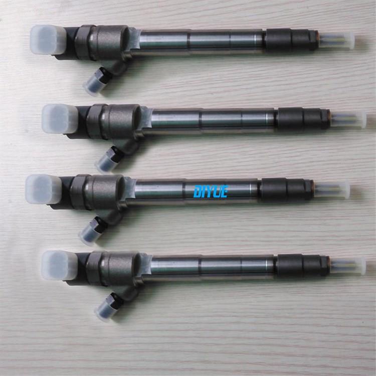 康明斯ISF2.8發(fā)動機(jī)配件噴油器總成