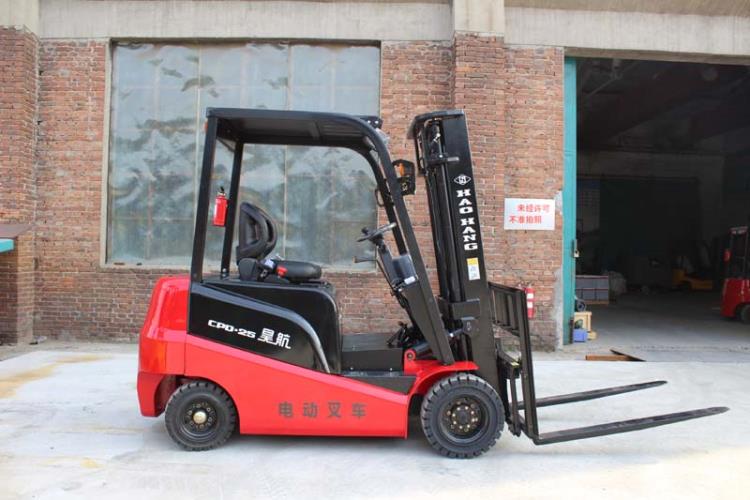2.5噸電動叉車技術參數