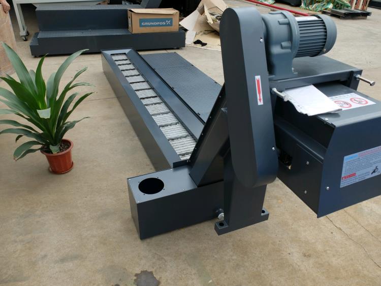 銓冠鏈板排削器QG排屑器生產線鏈板排屑機帶水箱 來圖定制