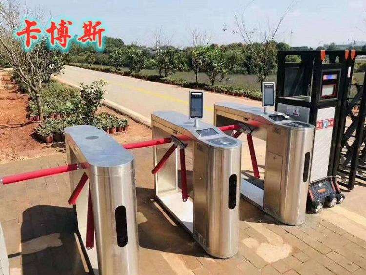 张家港三辊闸厂家连云港工地三辊闸价格卡博斯供应人脸测温闸机
