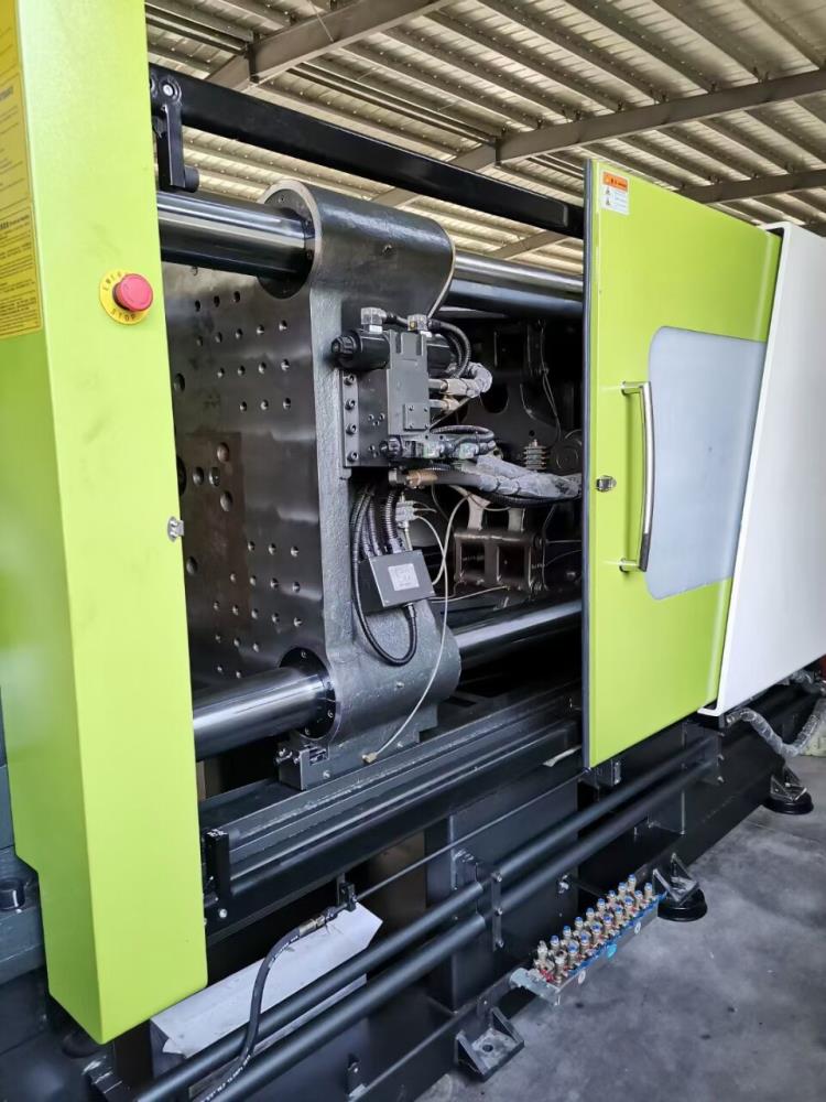 出售宝捷400吨海天800吨二手注塑机