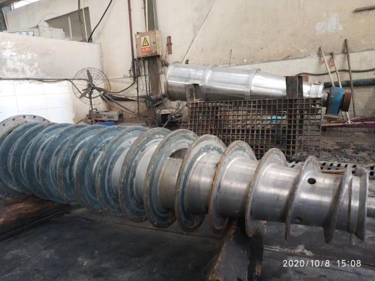 臨滄電廠離心機(jī)差速器檢測(cè)維修