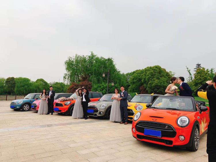 上海租彩色寶馬mini 出租奔馳SMART 租賃大眾甲殼蟲