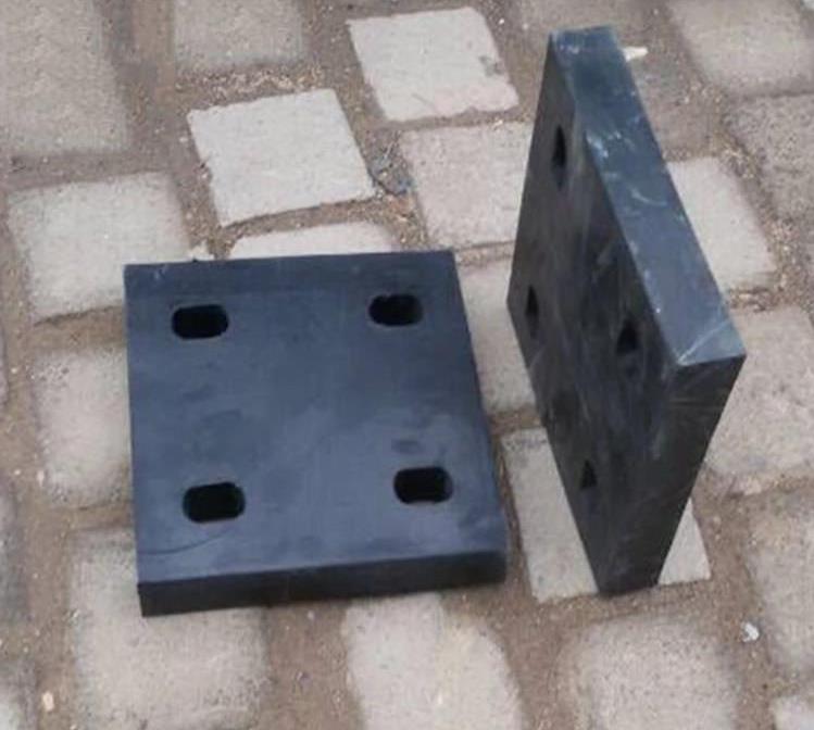 網架帶孔橡膠板A興文網架帶孔橡膠板A網架帶孔橡膠板定制