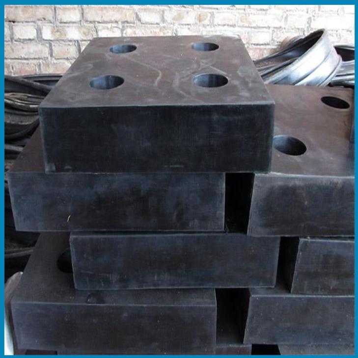 網架帶孔橡膠板A興文網架帶孔橡膠板A網架帶孔橡膠板定制