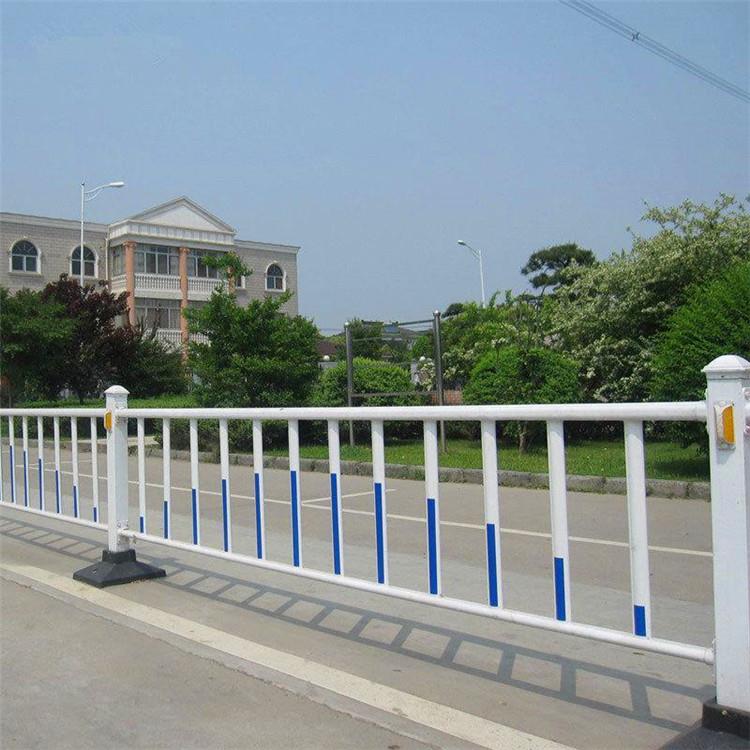 河北奧耐市政護(hù)欄道路護(hù)欄人車隔離護(hù)欄雙向車道隔離護(hù)欄