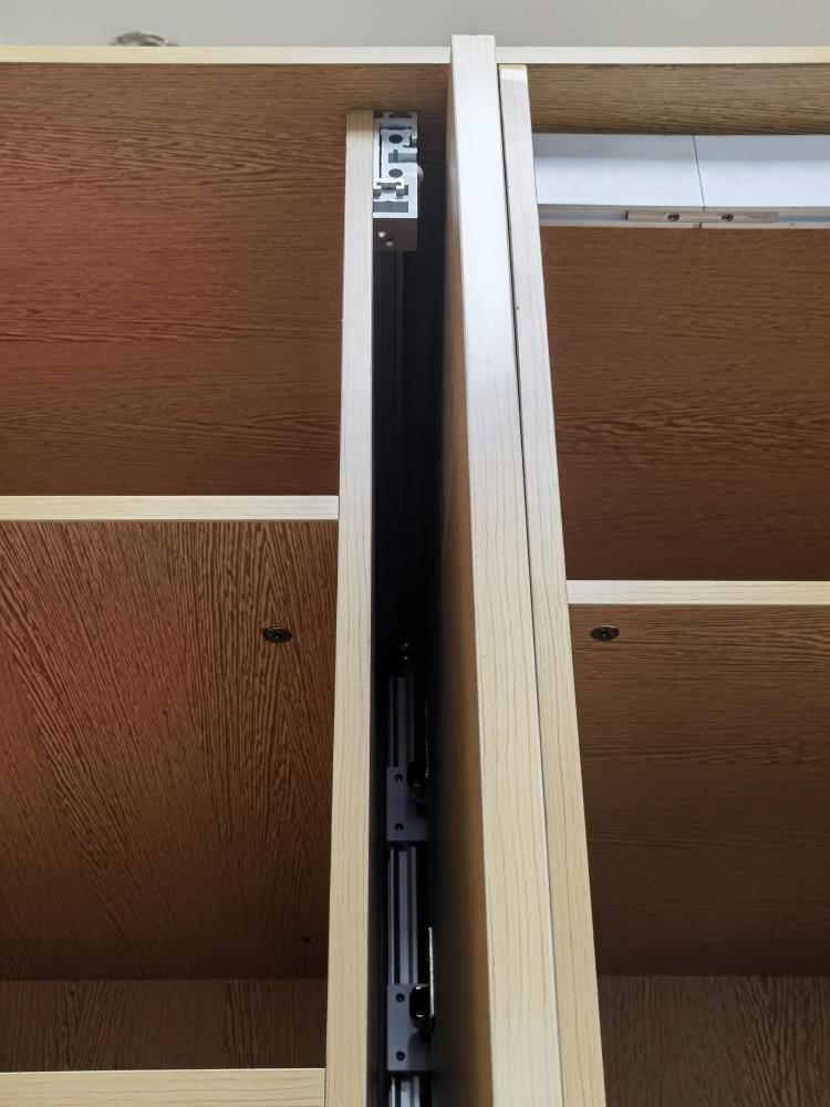 广州轩双隐藏式折叠口袋门先进简便自动复位占用空间小厂家直销