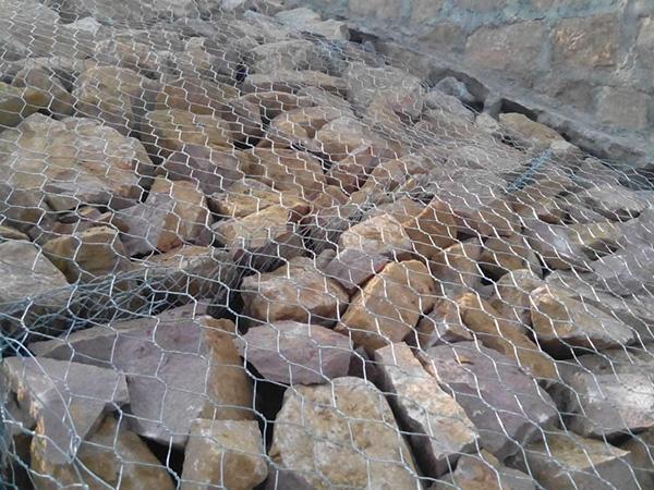 石笼网厂家供应高尔凡石笼网 镀锌格宾网 边坡防护石笼网 六角