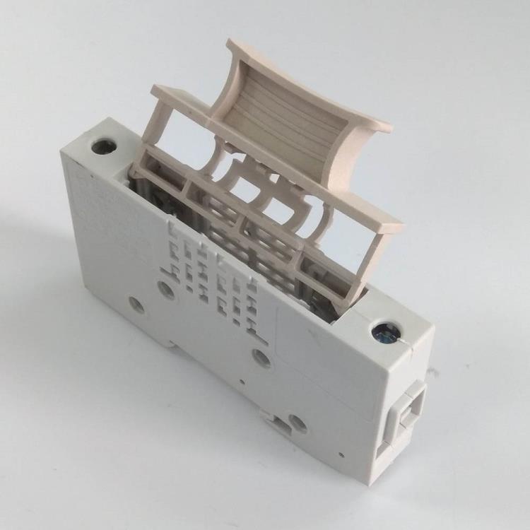 爱浦克施DC1500V光伏新能源塑壳熔断器适配单熔芯