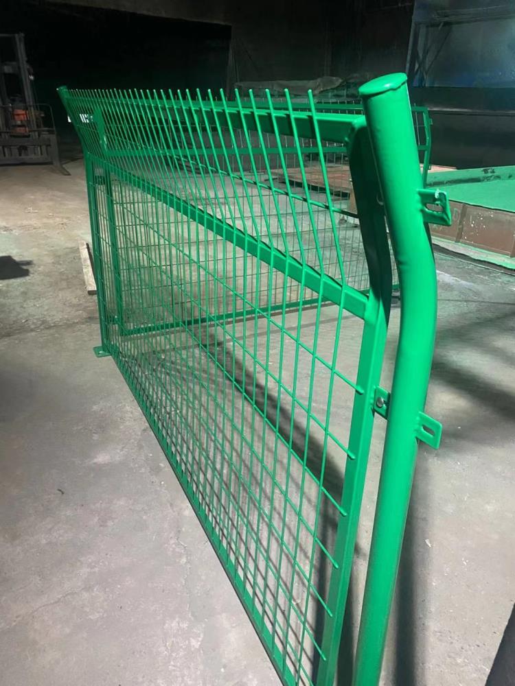 院墙钢丝网框架护栏网武汉围墙铁丝网围栏网实体厂家龙泰百川