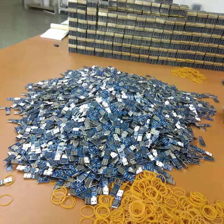 深圳坂田u盤貼片加工廠免費(fèi)打樣1小時(shí)之內(nèi)出貨